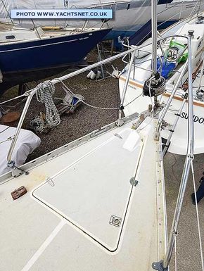 Bow detail
