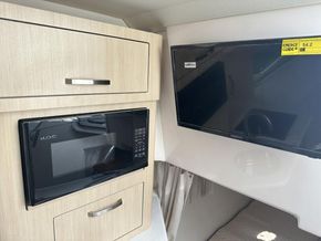 2025 Regal 28 Express - Spring Sale! 14