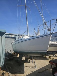 1997 Hunter Ranger 265 Bilge Keel (new 1GM10 engine!)