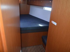 Bavaria 51 Cruiser  - Forward Cabin