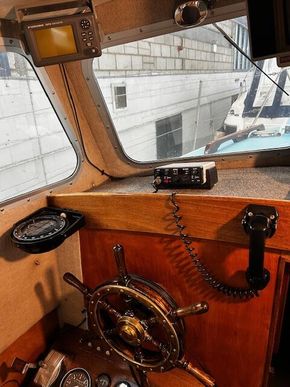 Helm Console (P)