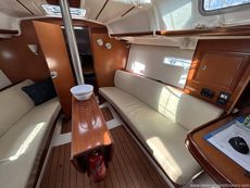 2007 Beneteau Oceanis Clipper 323
