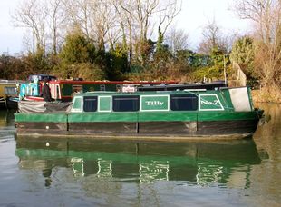 Tilly 30ft 1986 2 berth cruiser stern narrowboat