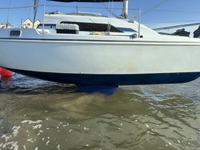 Better shots of the hull after a light scrub