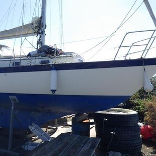 1988 Victoria 30
