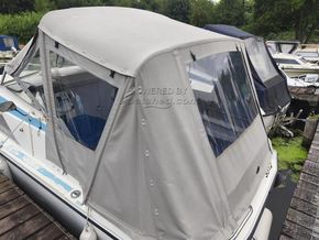 Fairline Vixen  - Cockpit Tent