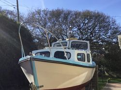 Seafarer 21 Weekender Fishing