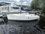 2004 Beneteau First 211