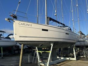 2011 Bavaria 36 Cruiser  2