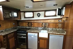 Wolstenholme cruising barge for sale with BJ Marine