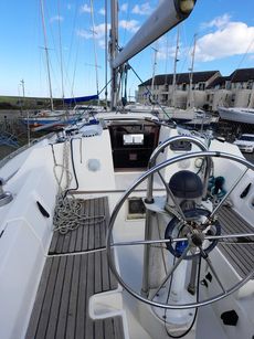 Beneteau Oceanis 350