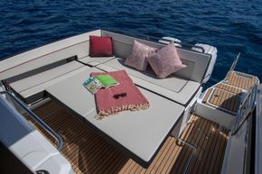 Jeanneau Cap Camarat 9.0 WA - aft cockpit sun lounger