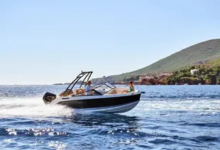 2025 Quicksilver 675 BOWRIDER