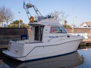 2001 Rodman 800 Flybridge