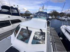 2001 Aquastar 38