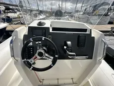 2017 Pro Marine 25 HELIOS