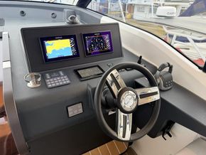 2024 Bavaria SR35 31