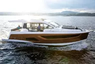 2024 Sealine C390