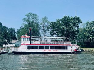1995 Skipperliner Paddle Wheel Boat