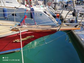 Offshore Yawl 32  - Hull Close Up