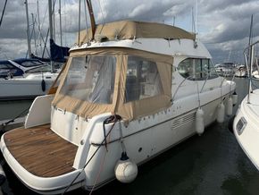 Jeanneau Prestige 32 Flybridge Extended Swim Platform - Exterior