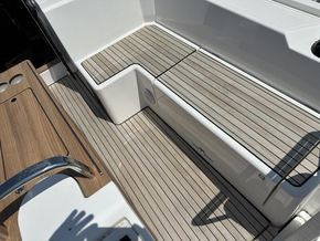 2025 Bavaria C42 9