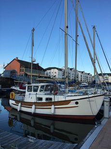 FISHER 25 MOTORSAILER, GREAT 4.track of the sea.