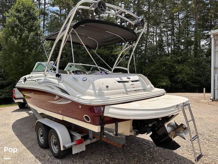 2006 Sea Ray 240 sundeck