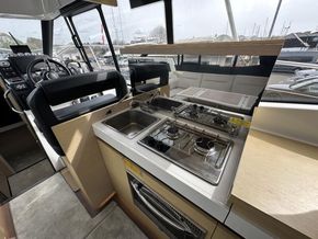 2022 Jeanneau NC 37 22