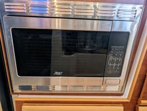 5 Galley (15)