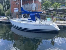 1987 Beneteau First 325