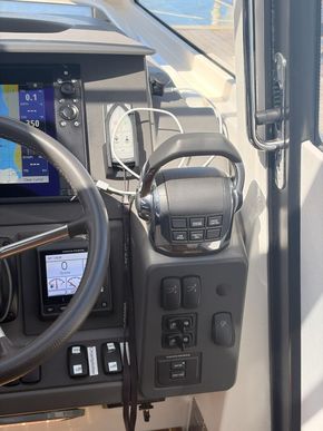 2018 Nimbus 305 Coupé 23