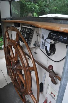 Hotel barge in operation Canal du Midi 30m x 5m