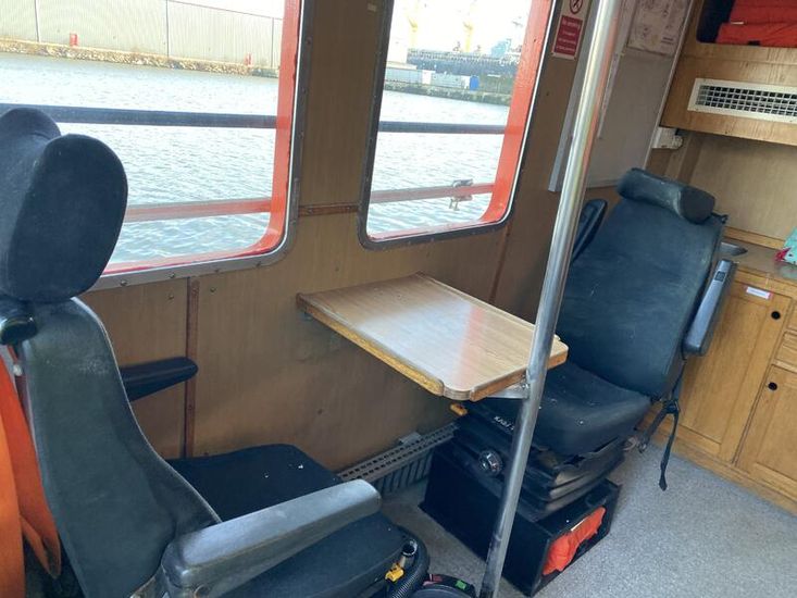 16M CREW/PILOT BOAT WITH RECENTLY REBUILT ENGINE FOR SALE