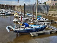 Barbican 33' Sailboat Triple Keel Cutter