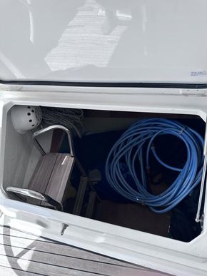 2017 Bavaria 37 Cruiser 9