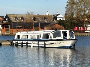 1990 Alpha Craft 42 Broads / River Cruiser