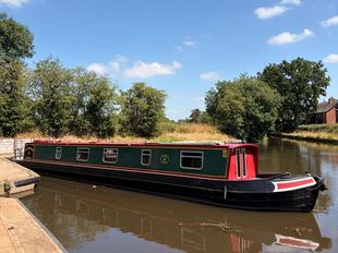 Black Woodpecker - A 60ft 2009 Alvechurch Boat Centres 8 berth cruiser
