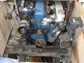 Endurance 35 Sailing Yacht - Engine