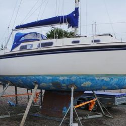 WESTERLY GRIFFON 26 FIN KEEL AND CRADLE