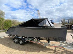 Sunrise 650 Tender
