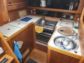 Moody 376  - Galley