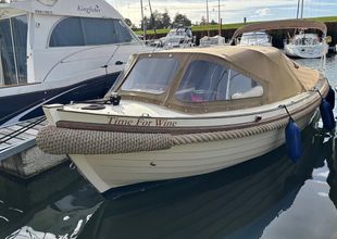 2010 Interboat 750 Day Launch