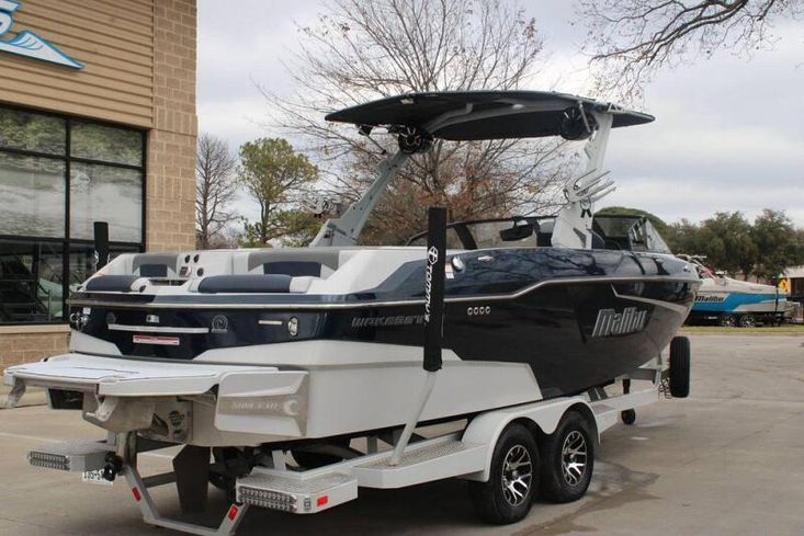 2021 Malibu wakesetter 25 lsv