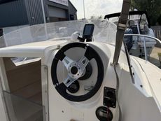 2010 Quicksilver 470 Cruiser