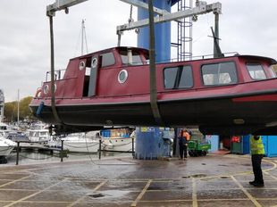 Liveaboard Dutch Barge