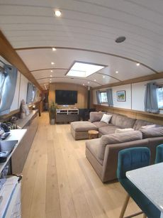 2019 70ft x 12ft6&rsquo;&rsquo; Widebeam built by Collingwood &lsquo;&rsquo;Bumblebee&rsquo;&rsquo;