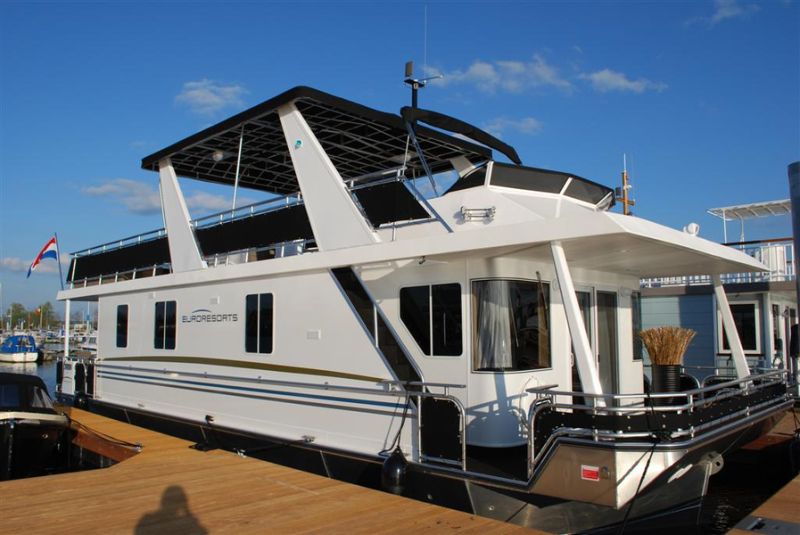 NEW European Houseboat to your order