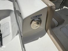 2016 NauticStar 223 DC Sport Deck