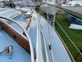 Westerly Griffon Coastal Cruiser - Side Deck
